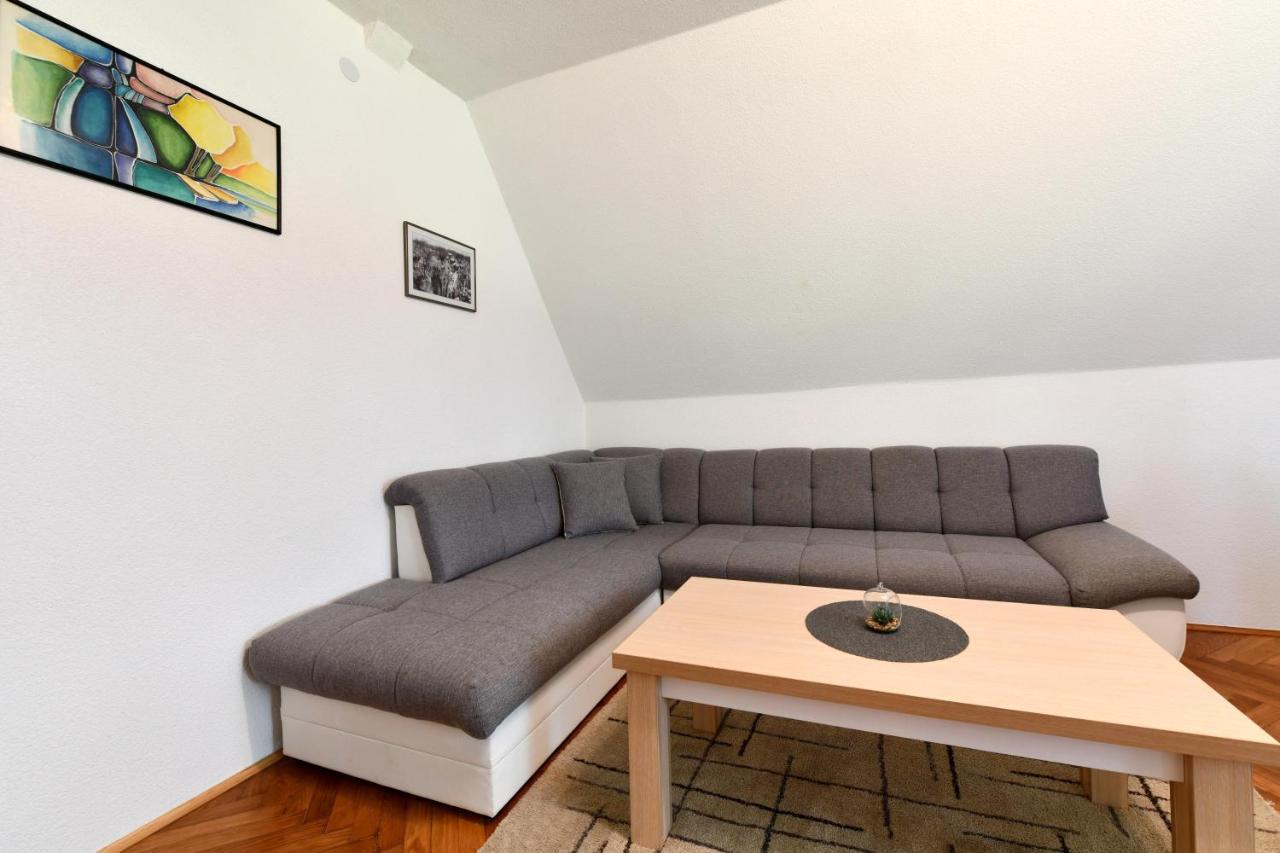 Apartman Petra Plitvicka Jezera Exterior photo