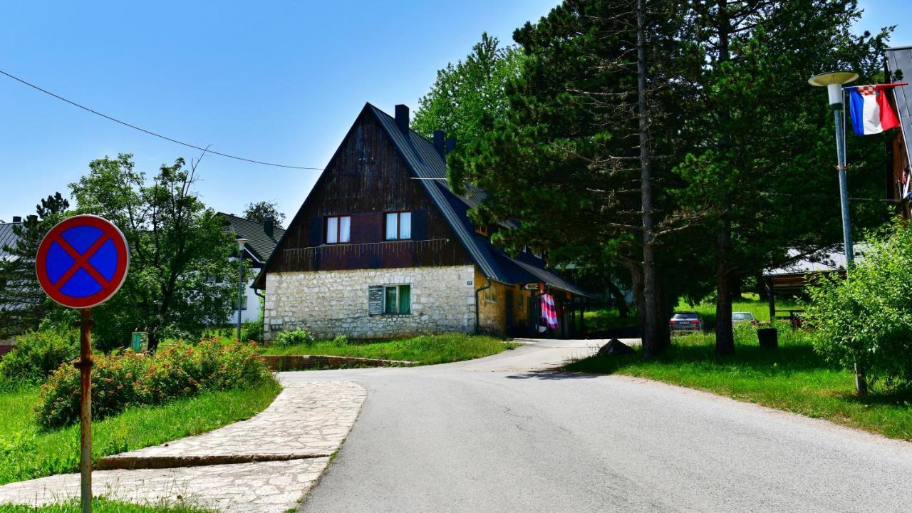 Apartman Petra Plitvicka Jezera Exterior photo